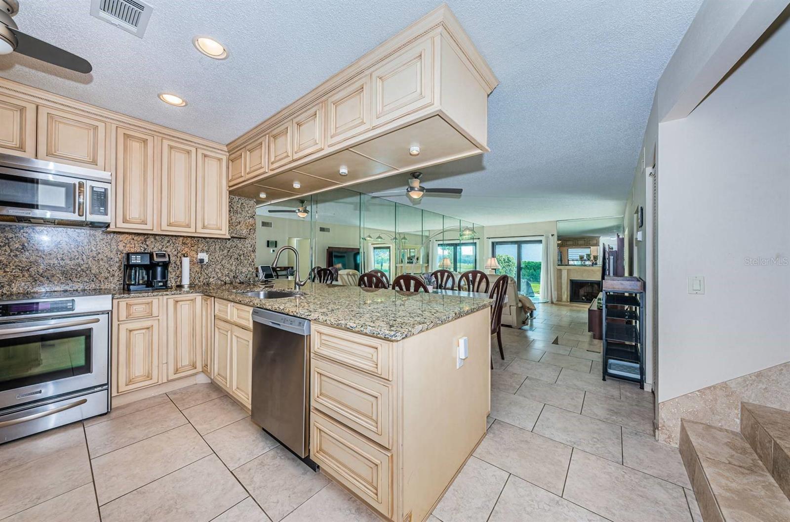 6260 SUN BLVD #1, ST PETERSBURG, FL — photo 9