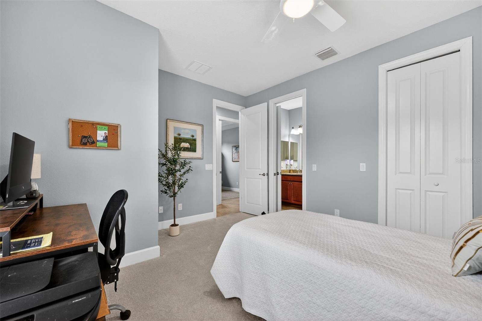 13211 PRIMA DR, BRADENTON, FL — photo 19