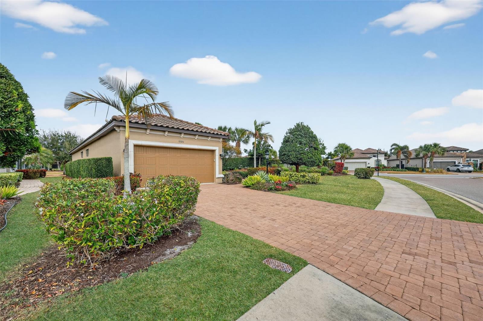 13211 PRIMA DR, BRADENTON, FL — photo 36
