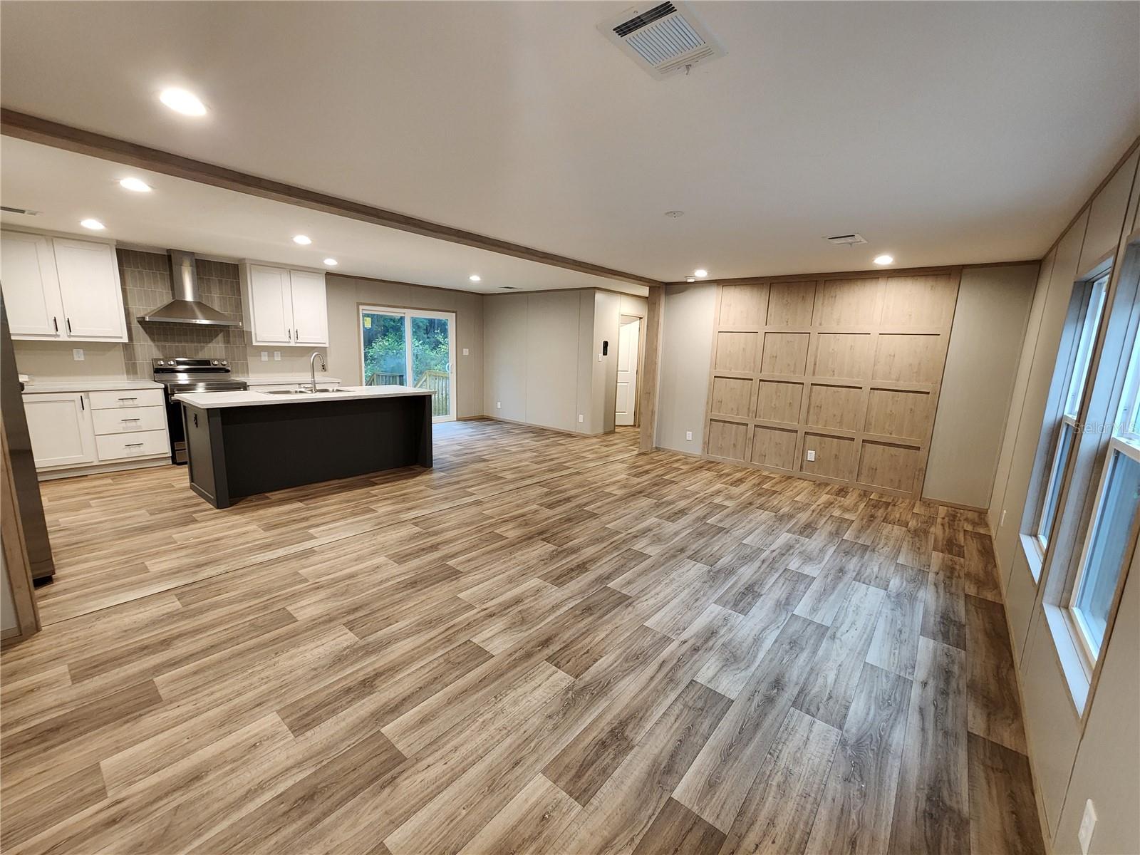7513 W DUNKLIN ST, DUNNELLON, FL — photo 4
