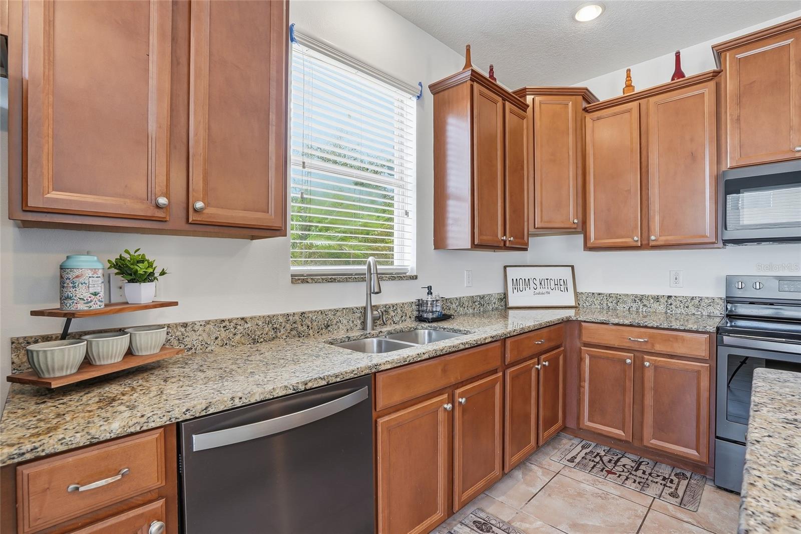 2444 DAKOTA ROCK DR, RUSKIN, FL — photo 15