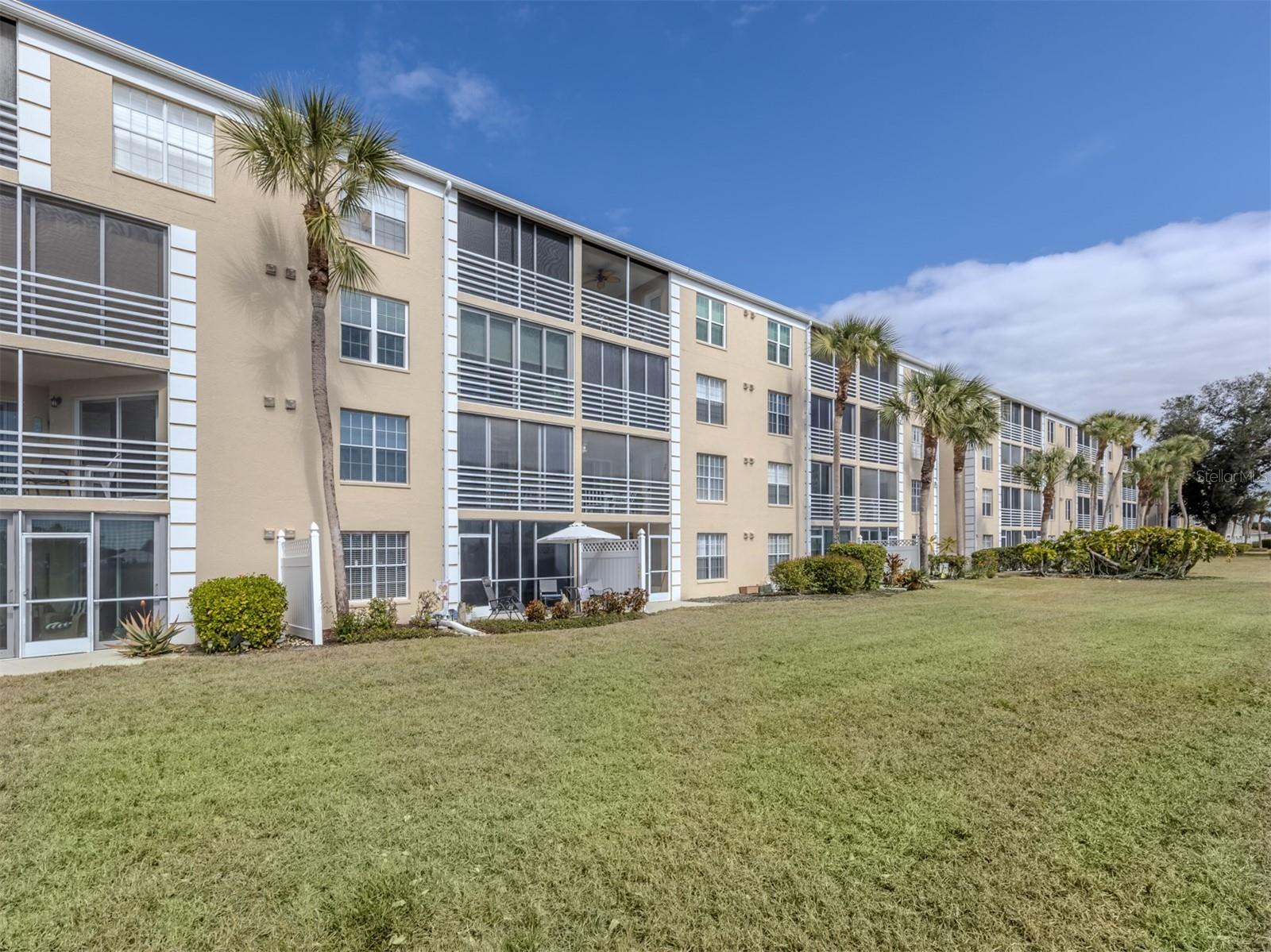 818 WEXFORD BLVD #818, VENICE, FL — photo 49