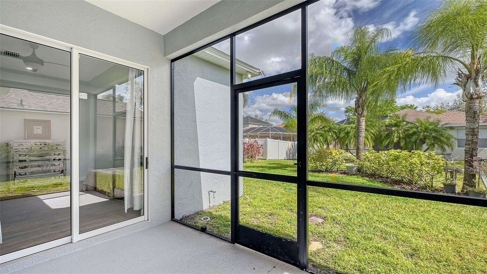 6433 BLUE GROSBEAK CIR, LAKEWOOD RANCH, FL — photo 13