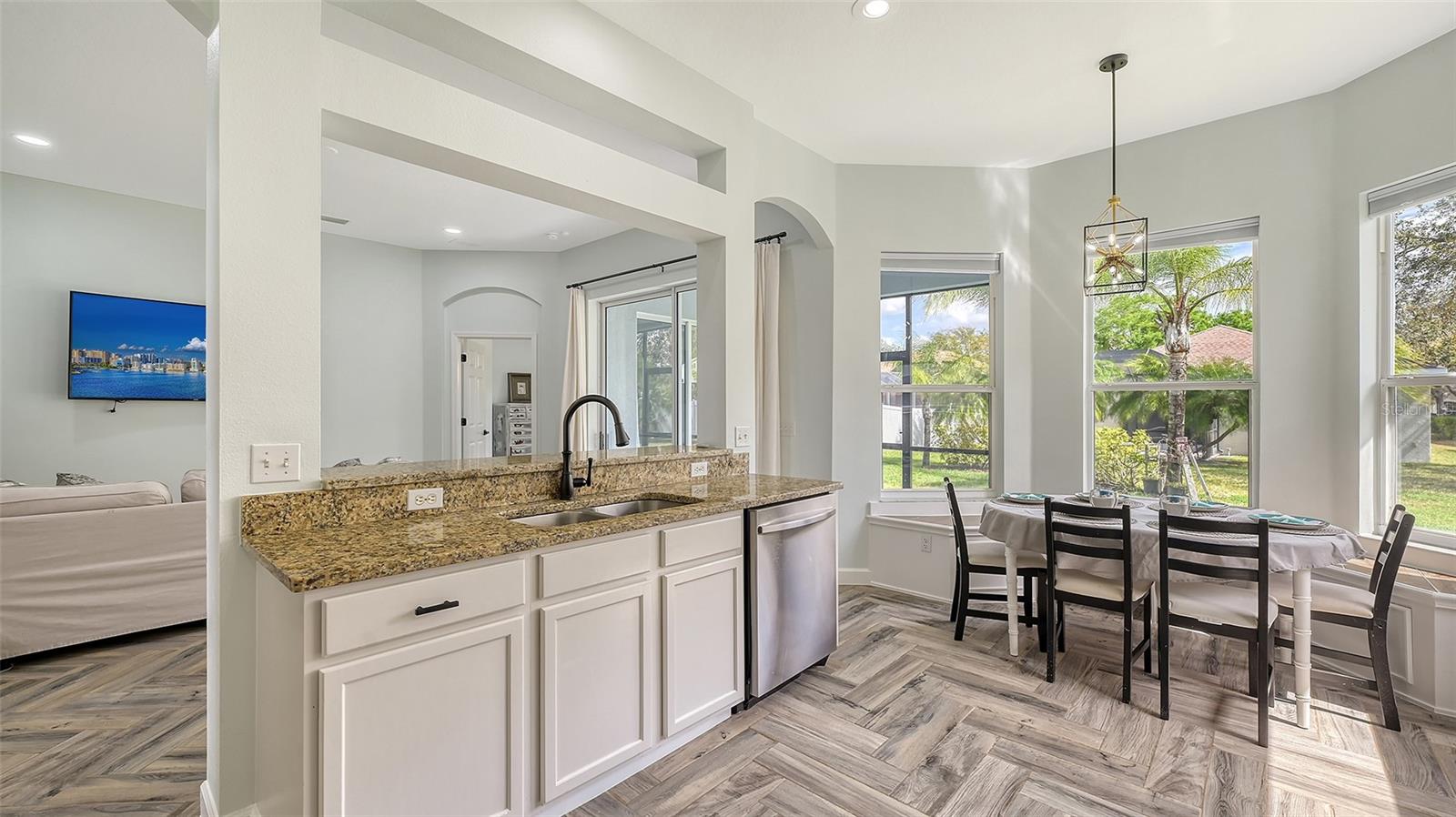6433 BLUE GROSBEAK CIR, LAKEWOOD RANCH, FL — photo 18
