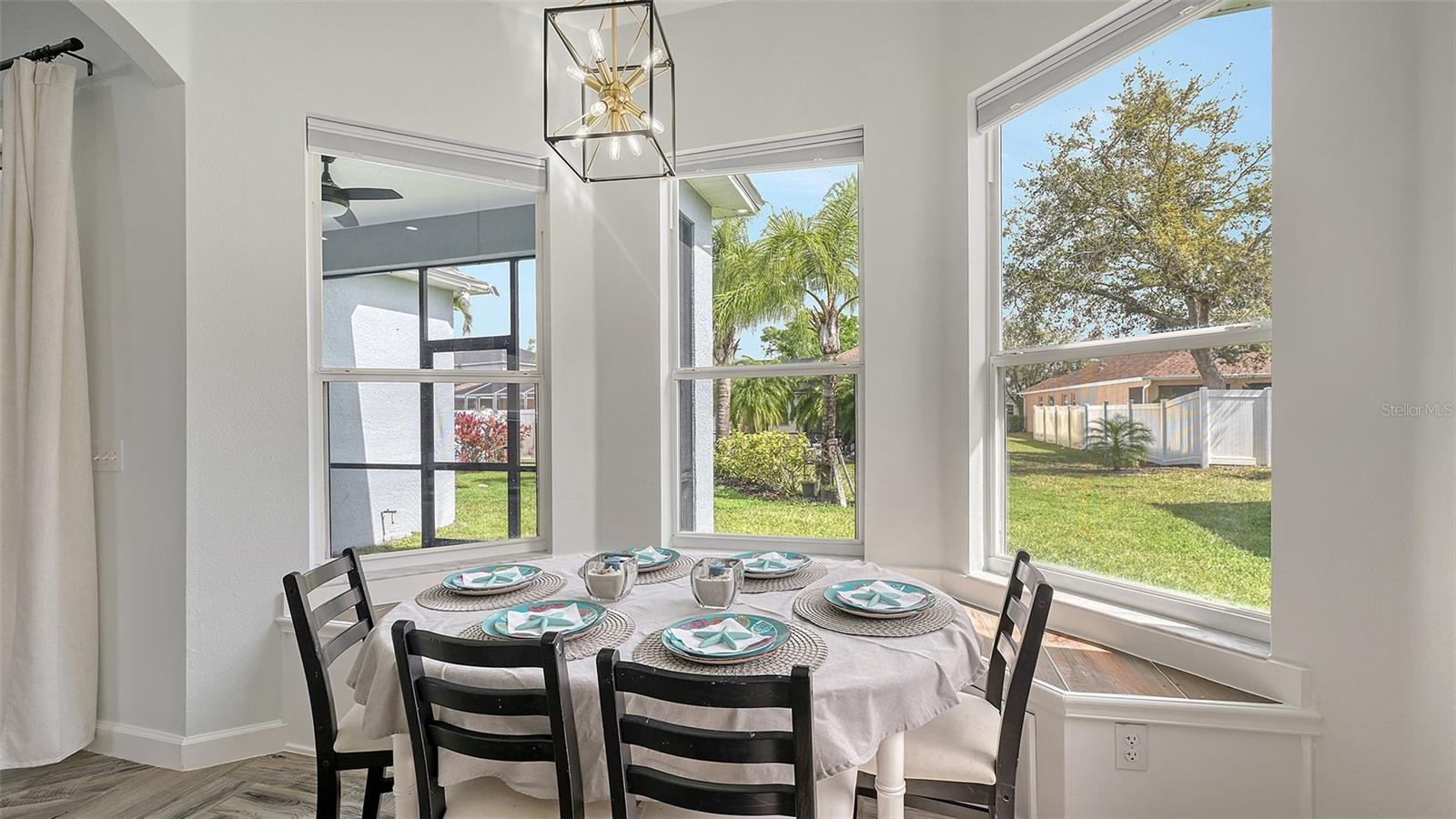 6433 BLUE GROSBEAK CIR, LAKEWOOD RANCH, FL — photo 19