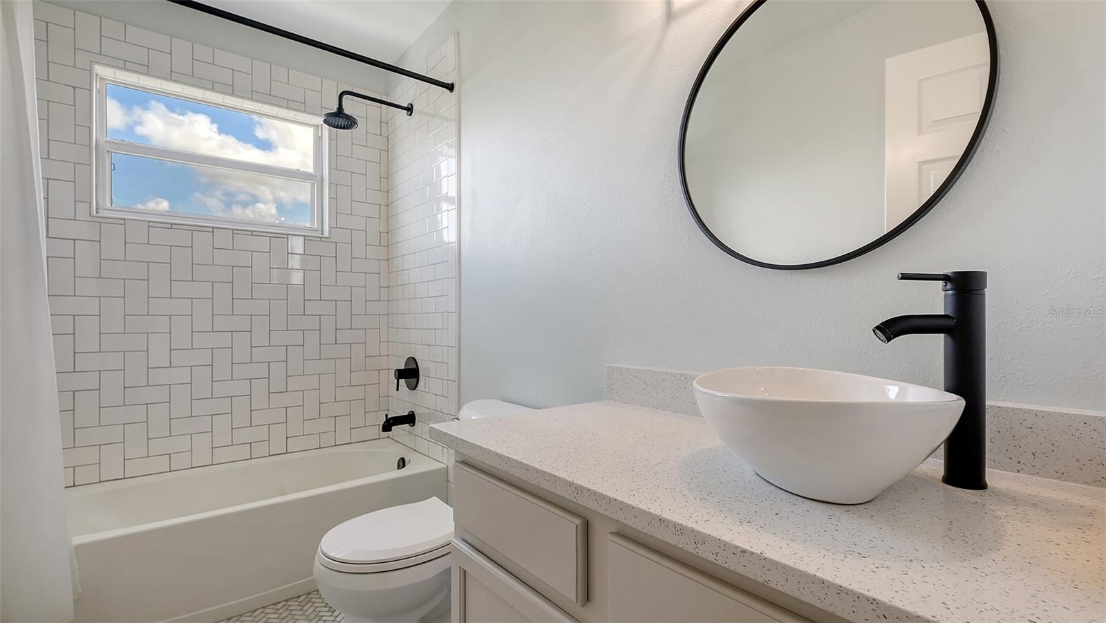6433 BLUE GROSBEAK CIR, LAKEWOOD RANCH, FL — photo 41