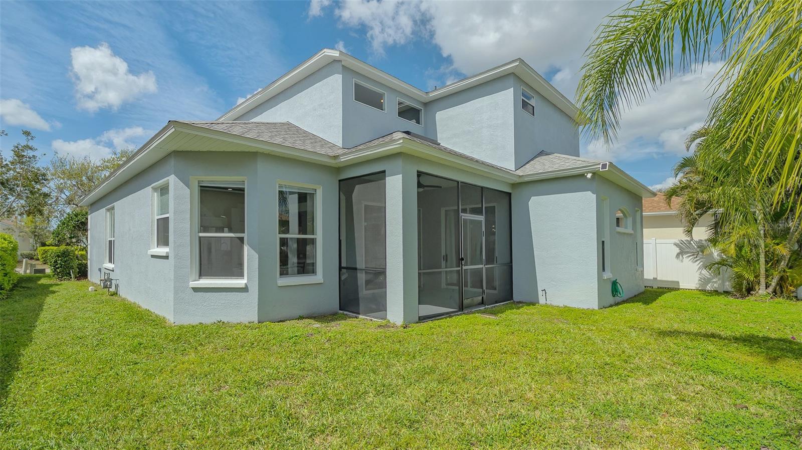 6433 BLUE GROSBEAK CIR, LAKEWOOD RANCH, FL — photo 45