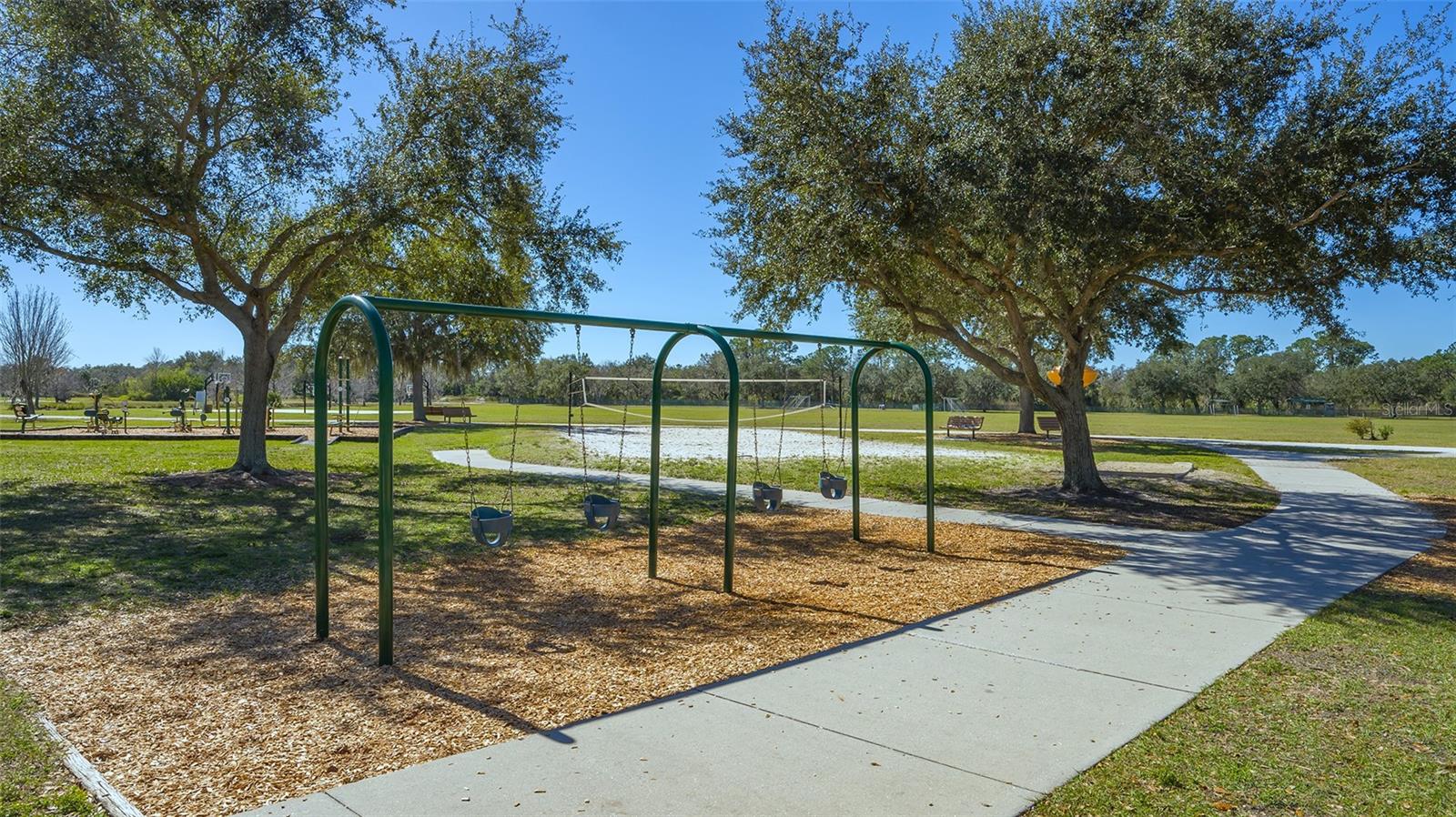 6433 BLUE GROSBEAK CIR, LAKEWOOD RANCH, FL — photo 50