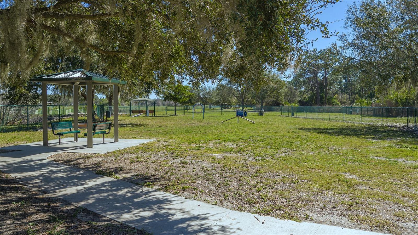 6433 BLUE GROSBEAK CIR, LAKEWOOD RANCH, FL — photo 61