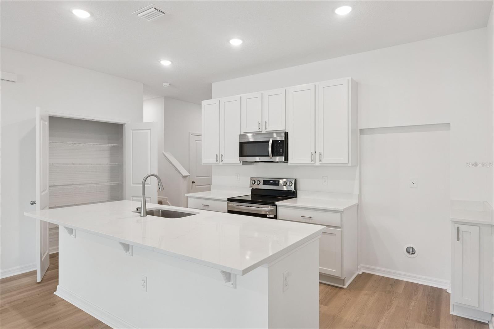2295 RED PINE CT, EUSTIS, FL — photo 10