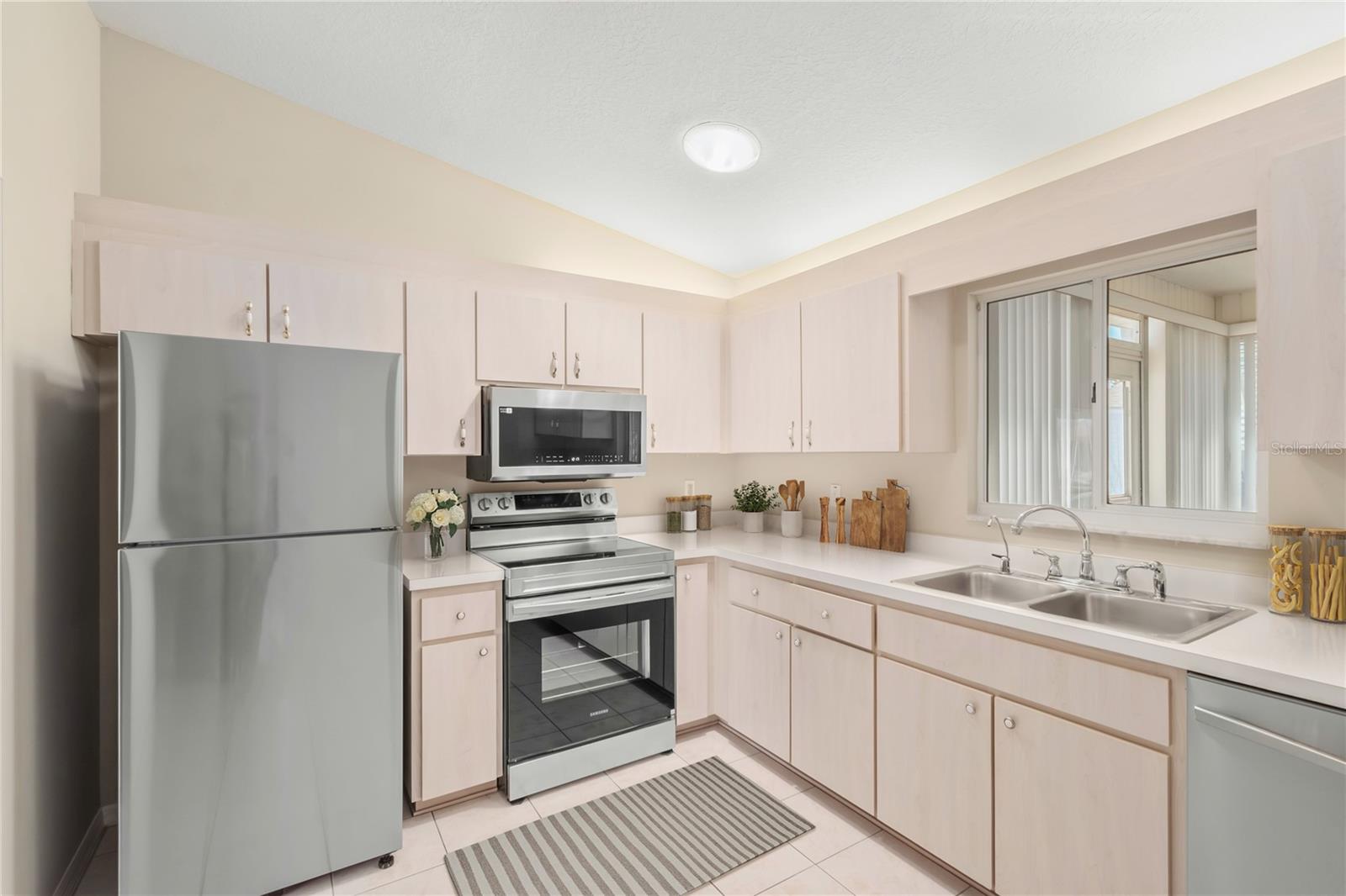 17952 SE 107TH CT, SUMMERFIELD, FL — photo 14