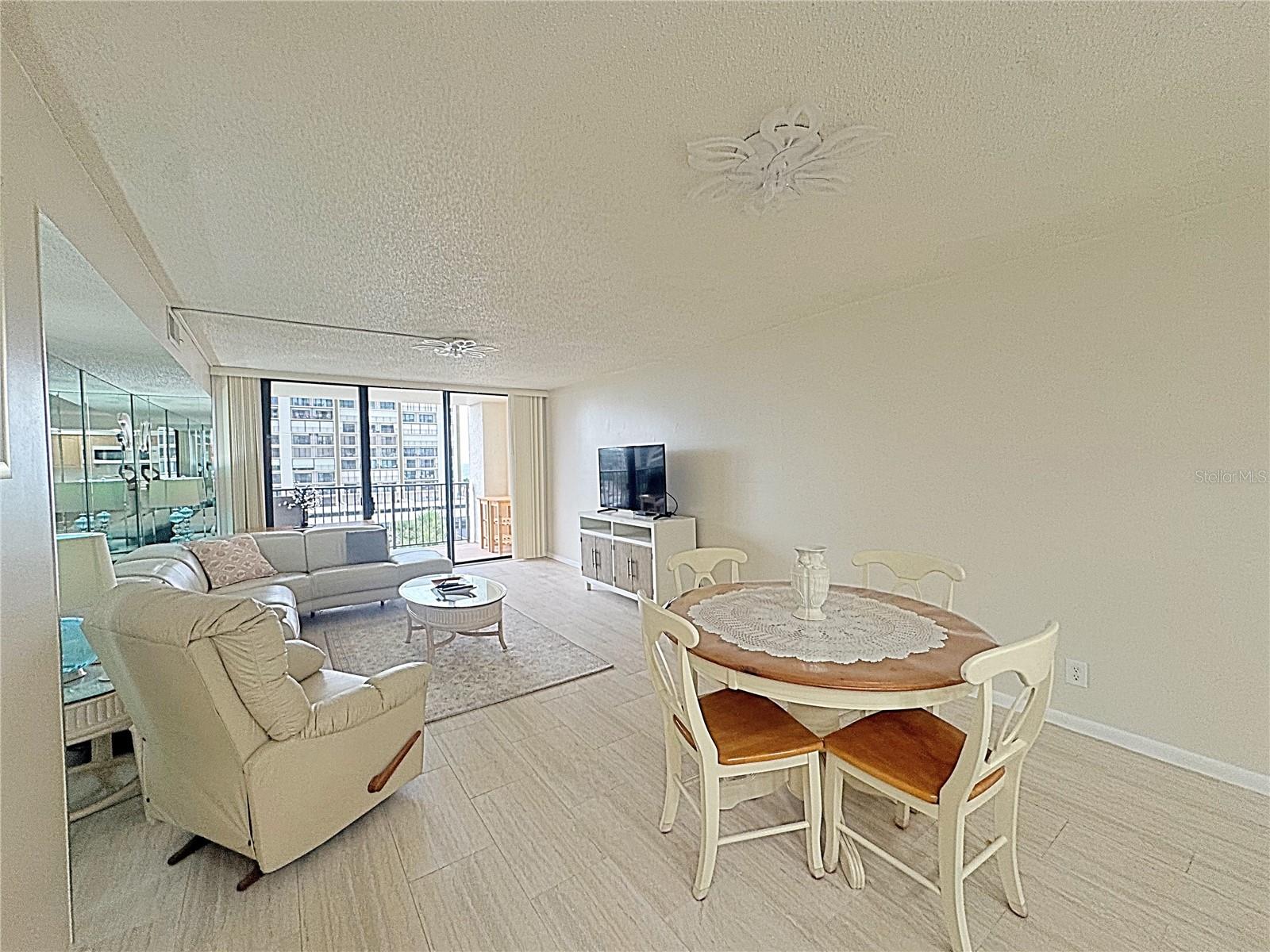 1460 GULF BLVD #411, CLEARWATER BEACH, FL — photo 17