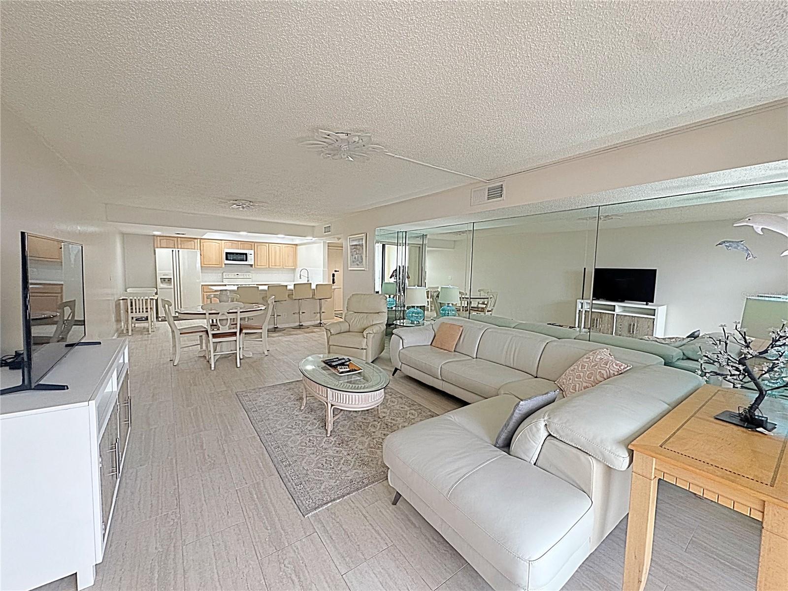 1460 GULF BLVD #411, CLEARWATER BEACH, FL — photo 18