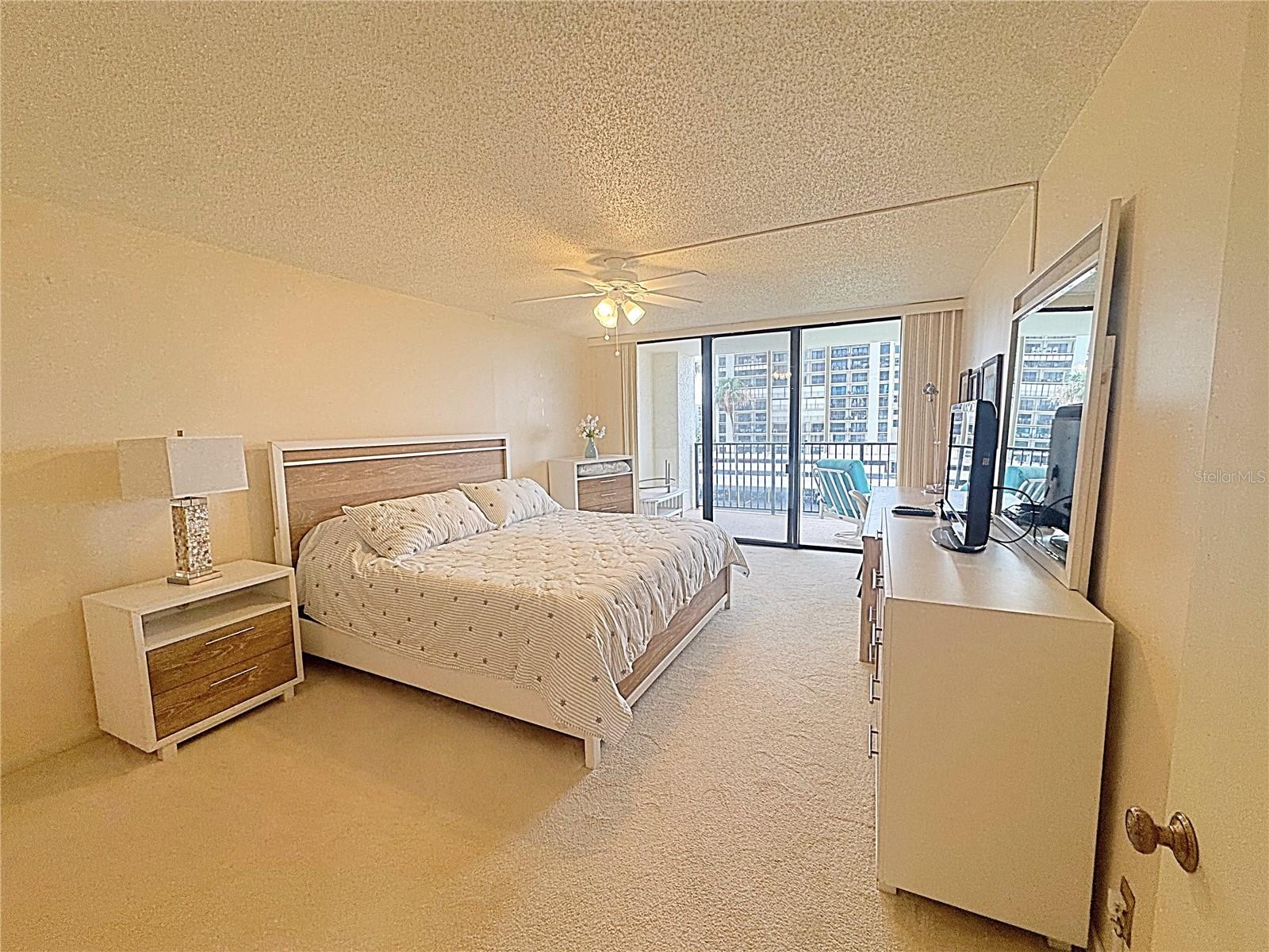 1460 GULF BLVD #411, CLEARWATER BEACH, FL — photo 20