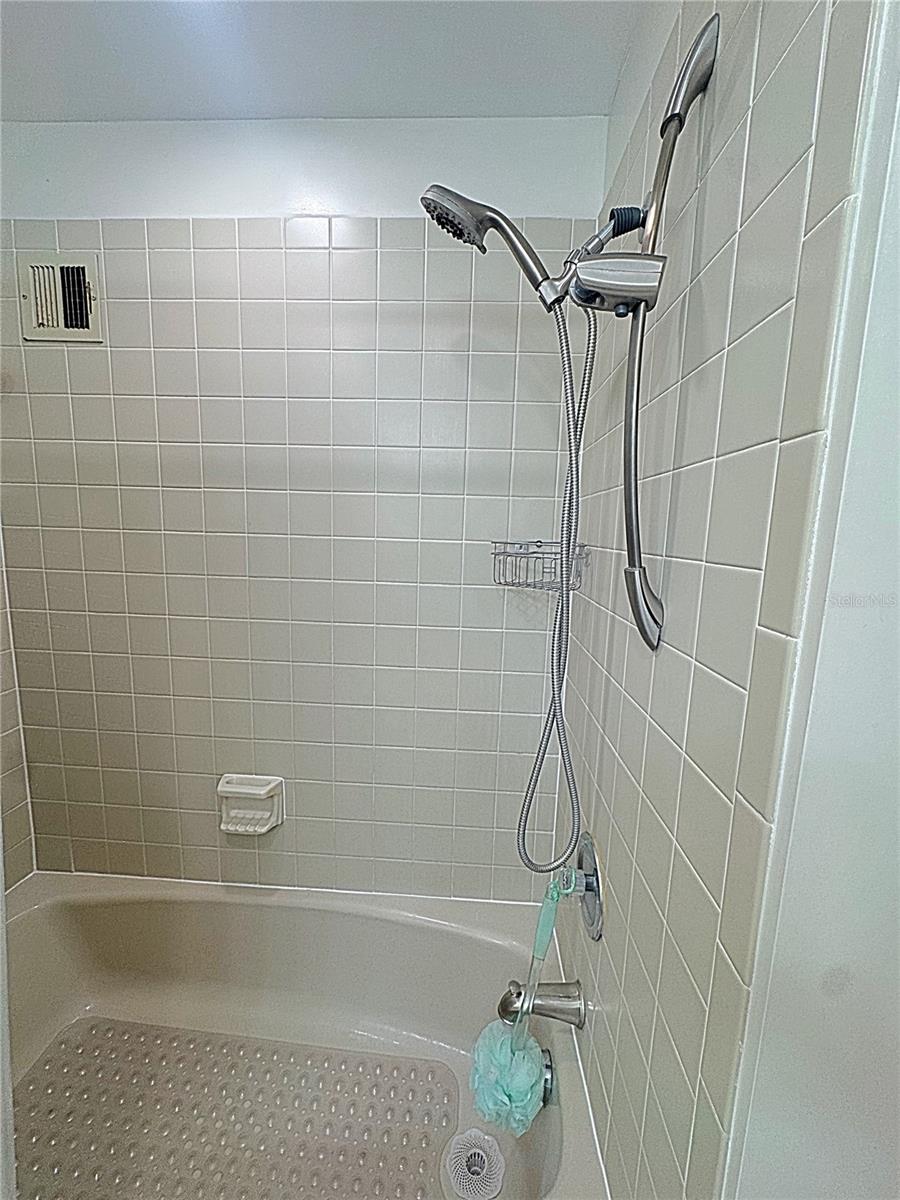 1460 GULF BLVD #411, CLEARWATER BEACH, FL — photo 25