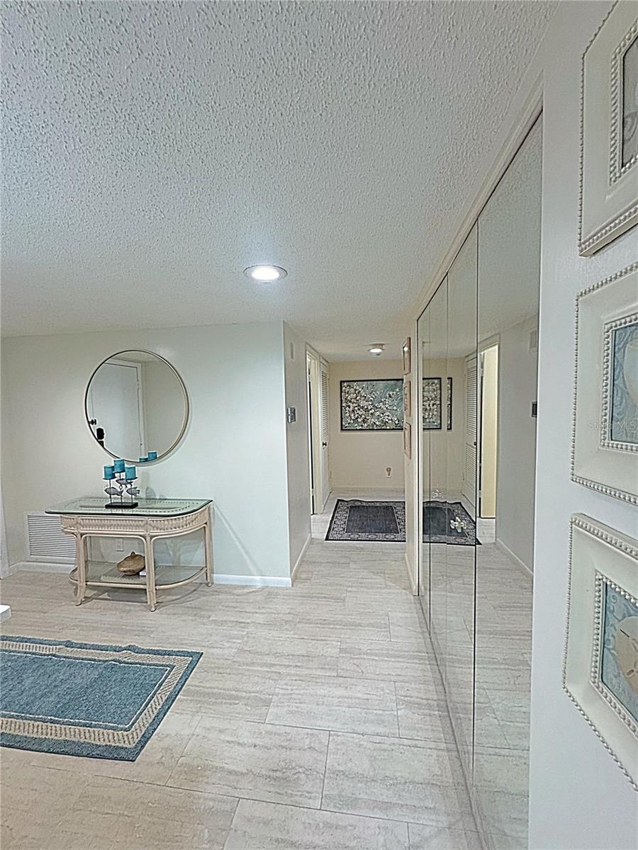 1460 GULF BLVD #411, CLEARWATER BEACH, FL — photo 13