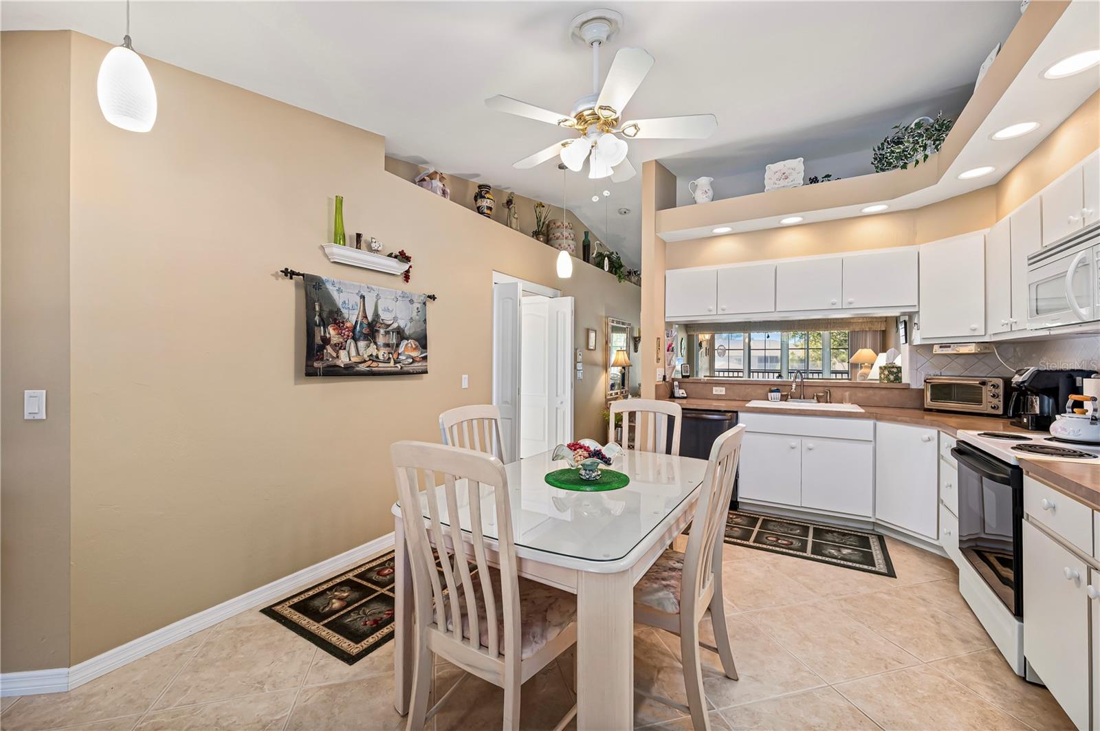 11644 SW EGRET CIR #1205, LAKE SUZY, FL — photo 6