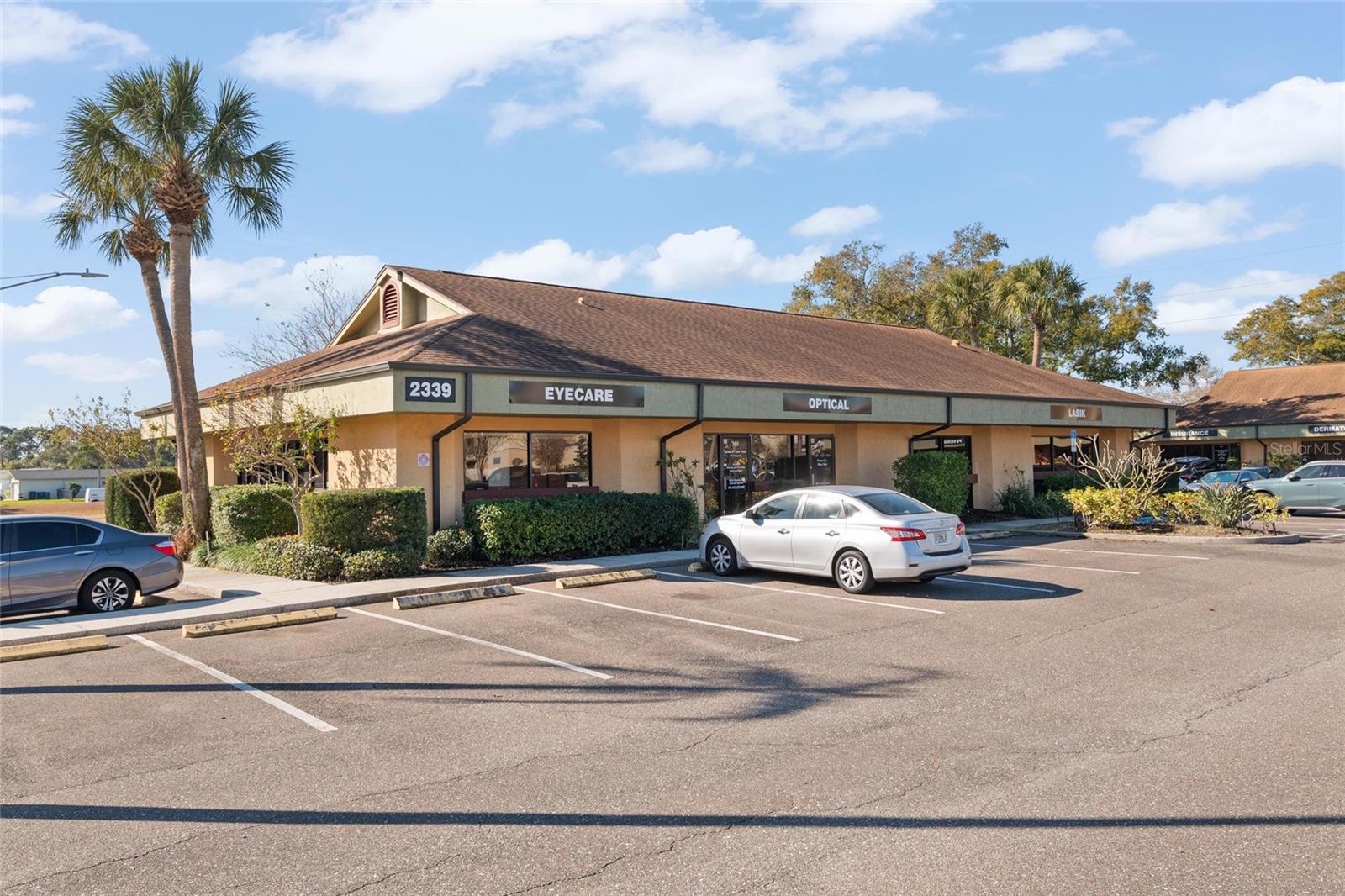 2339 SUNSET POINT RD #C300-C302, CLEARWATER, FL — photo 2