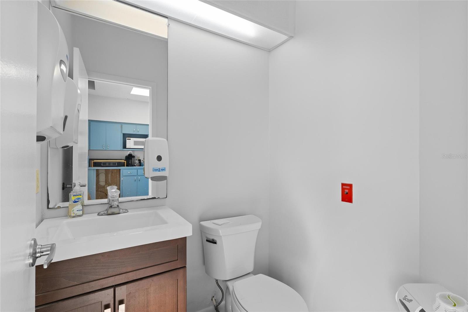 2339 SUNSET POINT RD #C300-C302, CLEARWATER, FL — photo 13