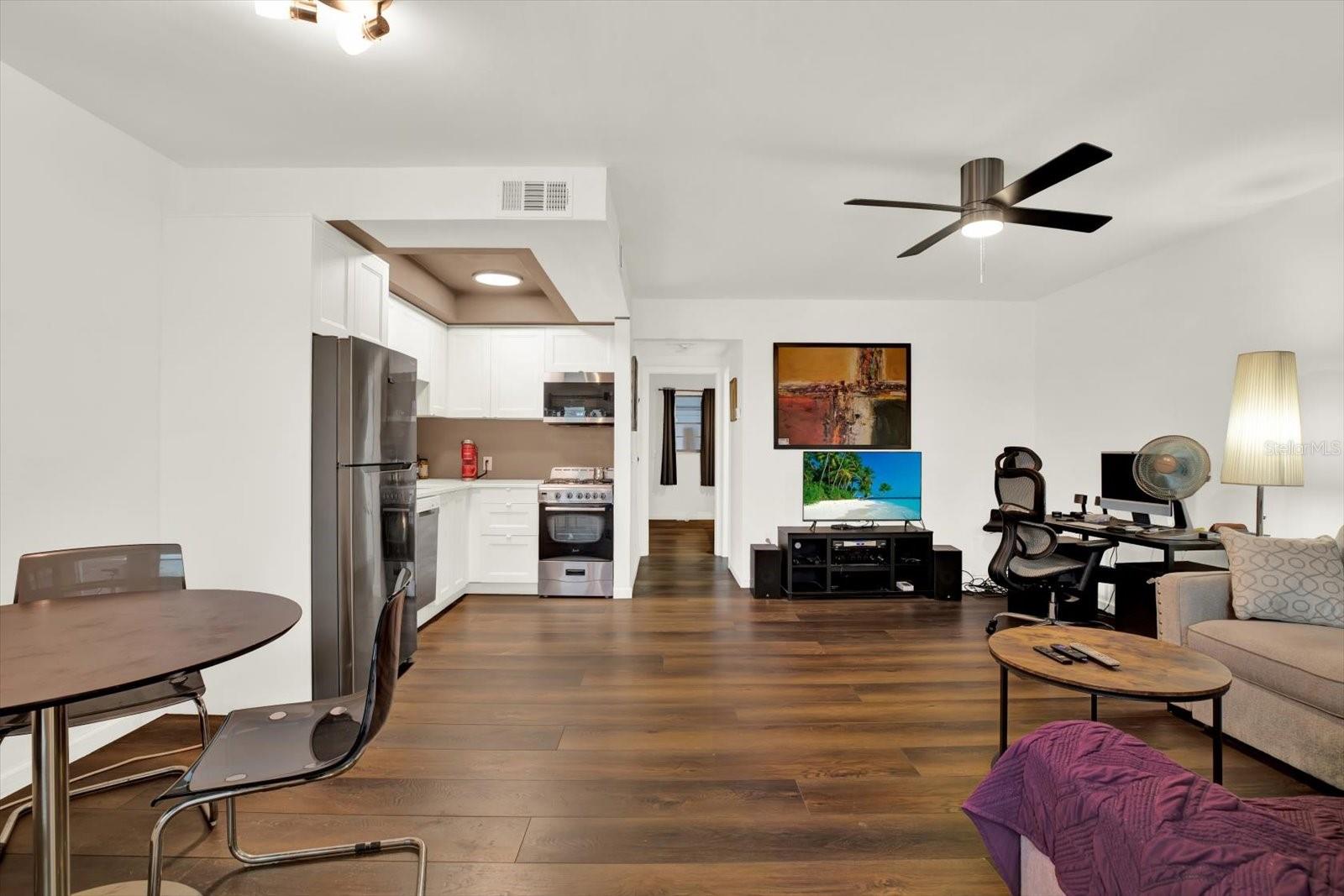 6015 19TH ST N #216, ST PETERSBURG, FL — photo 5