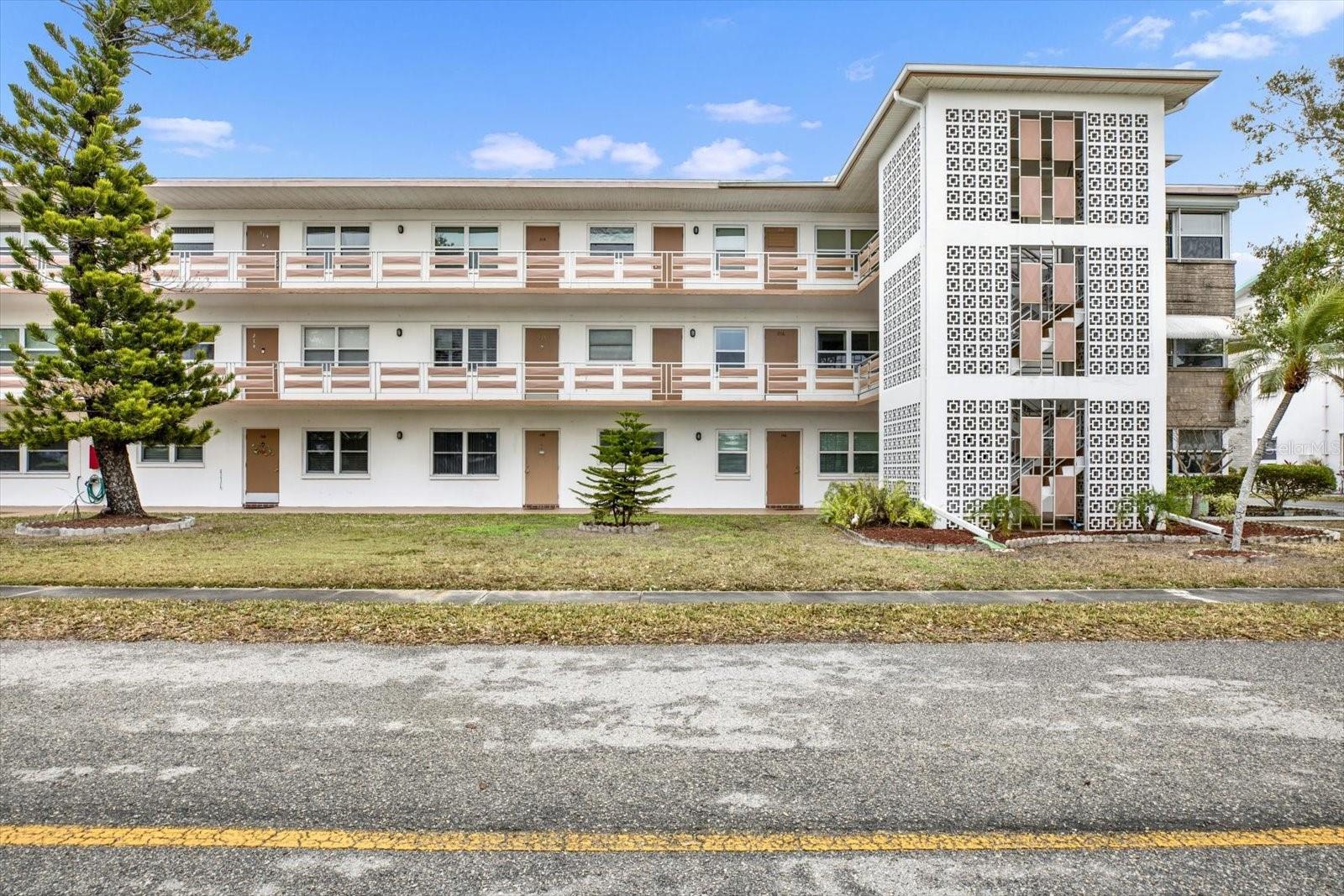 6015 19TH ST N #216, ST PETERSBURG, FL — photo 27
