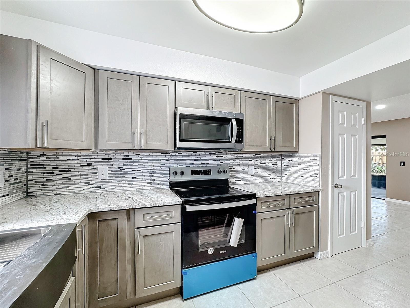 103 ALAMEDA DR, KISSIMMEE, FL — photo 4