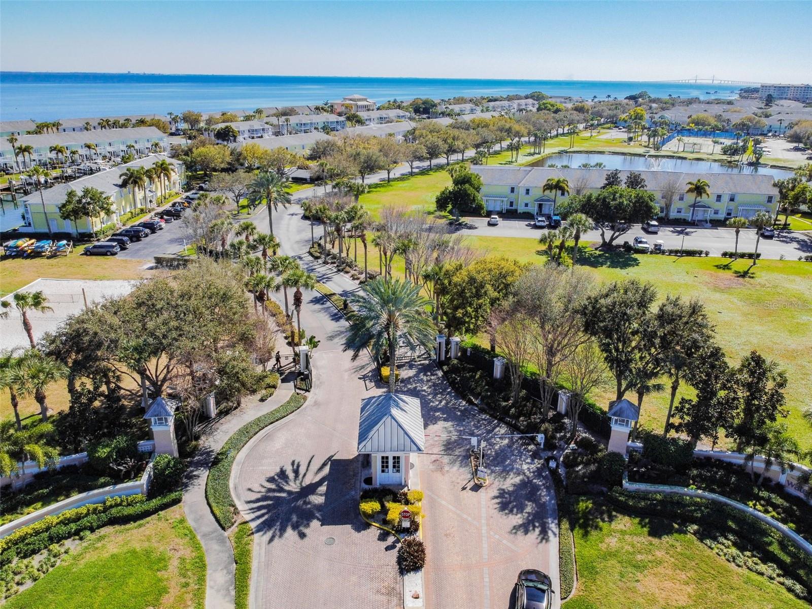 5110 COQUINA KEY DR SE #C, ST PETERSBURG, FL — photo 30