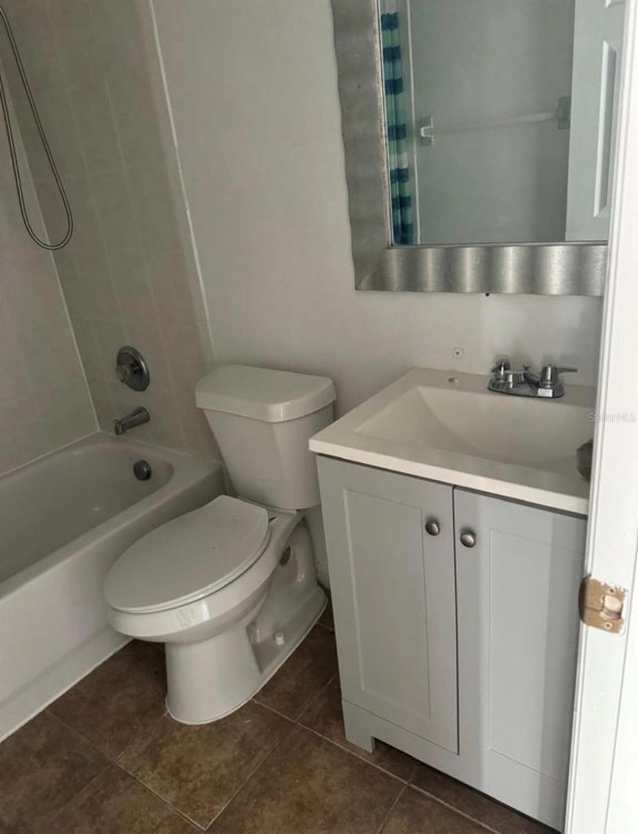 1289 S BEACH CIR, KISSIMMEE, FL — photo 4