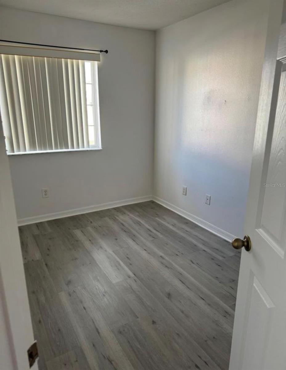 1289 S BEACH CIR, KISSIMMEE, FL — photo 11