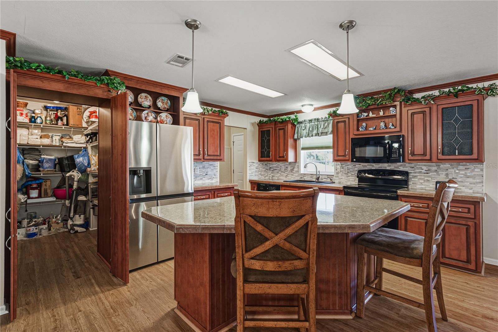 37519 COREY LEWIS AVE, ZEPHYRHILLS, FL — photo 18