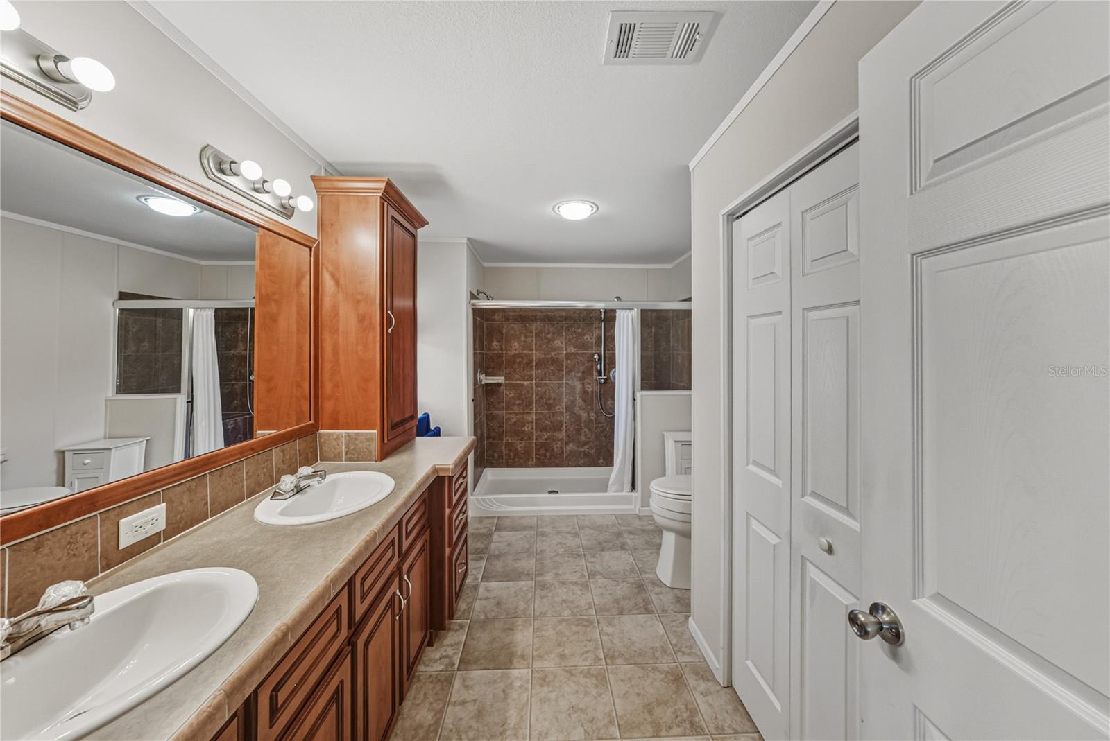 37519 COREY LEWIS AVE, ZEPHYRHILLS, FL — photo 32