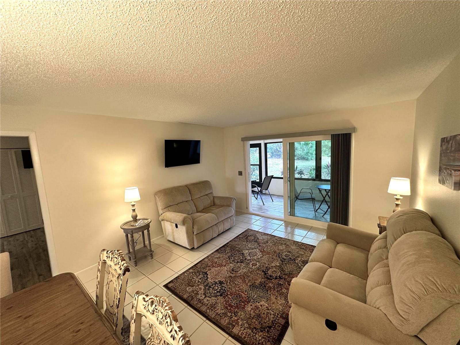 645 WOODLAWN DR, BRADENTON, FL — photo 7