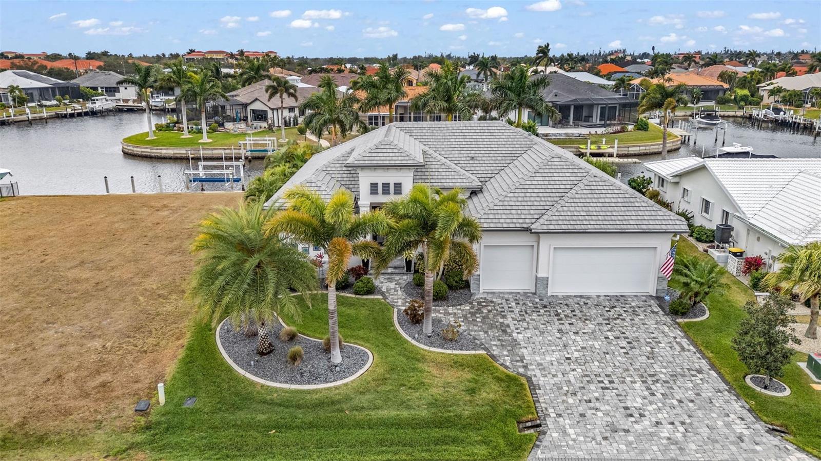 125 GREAT ISAAC CT, PUNTA GORDA, FL — photo 80