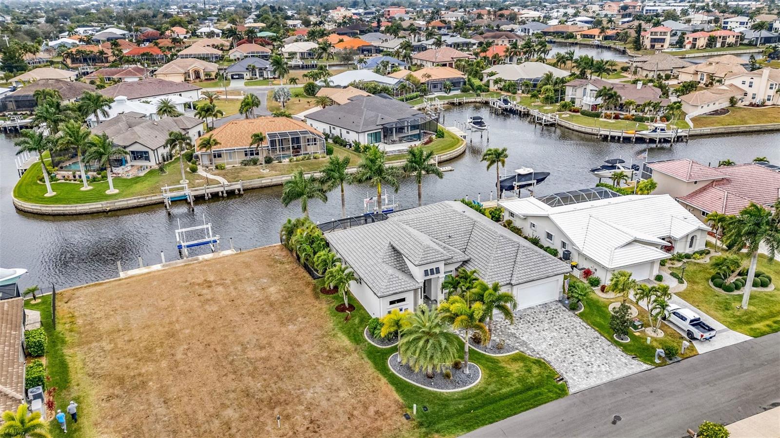 125 GREAT ISAAC CT, PUNTA GORDA, FL — photo 82