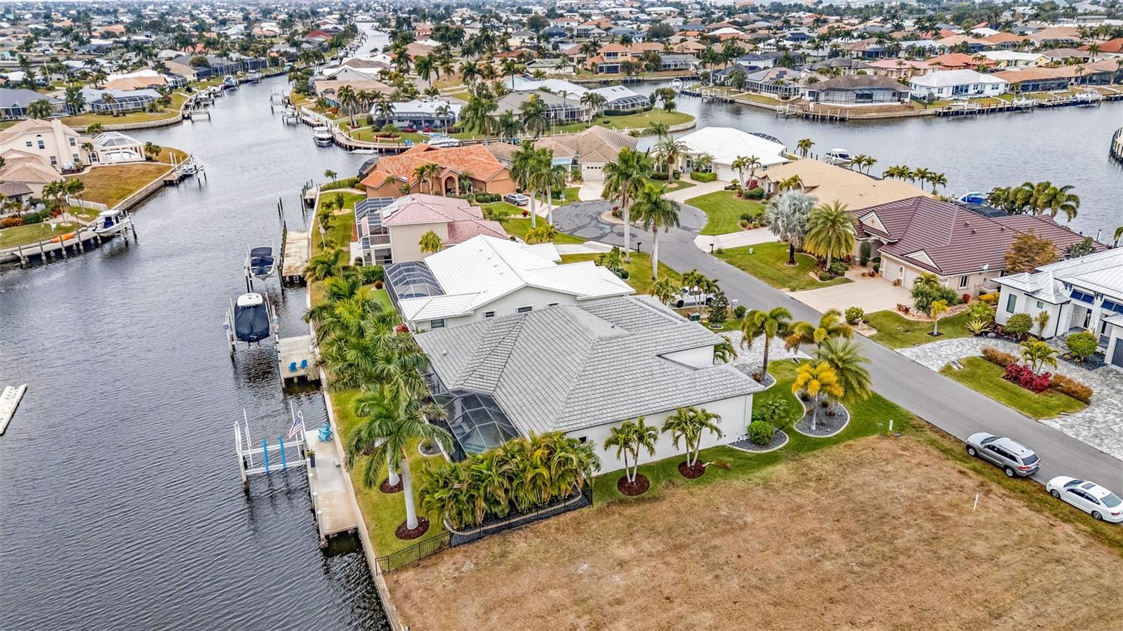 125 GREAT ISAAC CT, PUNTA GORDA, FL — photo 84