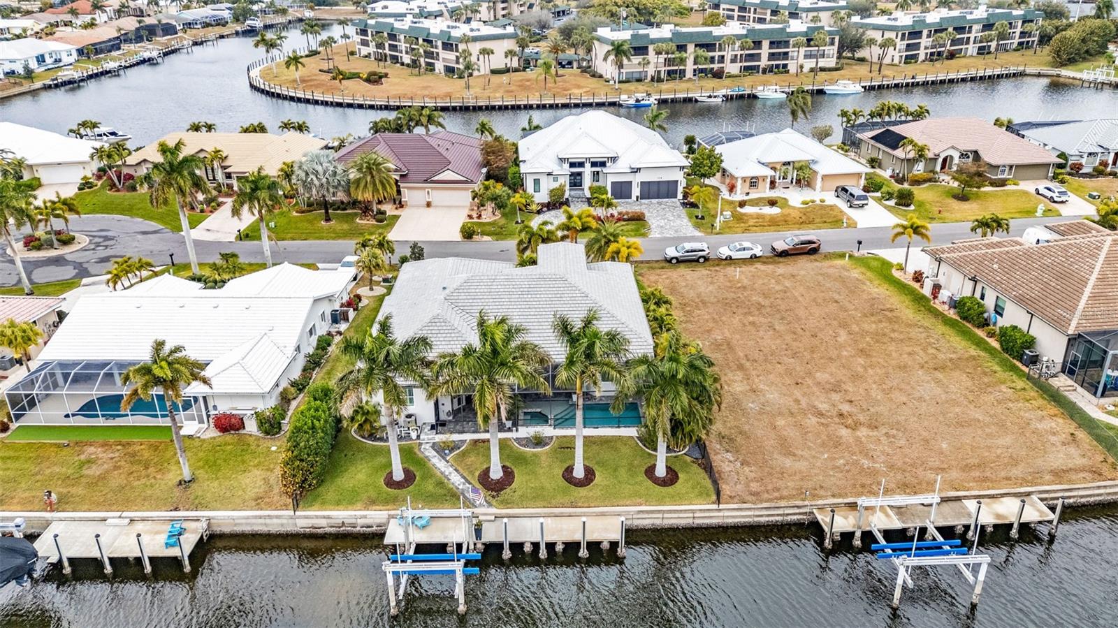 125 GREAT ISAAC CT, PUNTA GORDA, FL — photo 86
