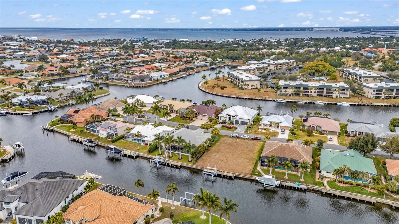 125 GREAT ISAAC CT, PUNTA GORDA, FL — photo 89