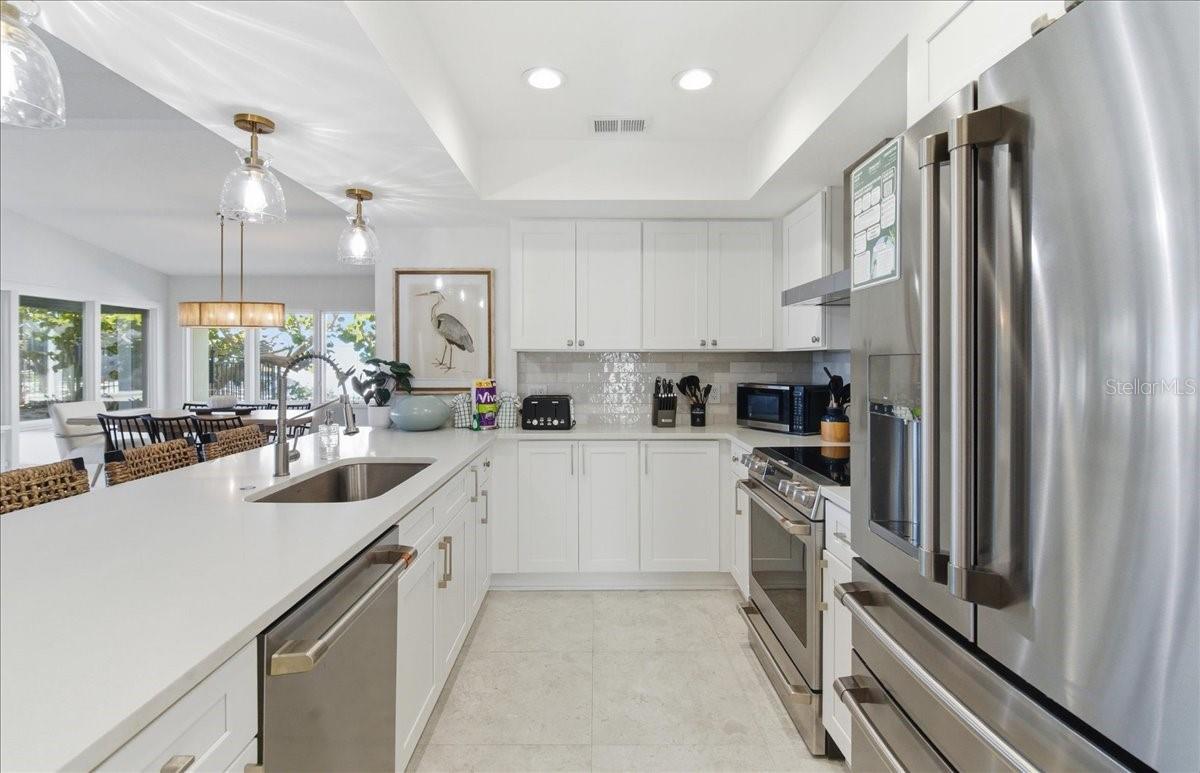 102 TUNA ST, ANNA MARIA, FL — photo 31