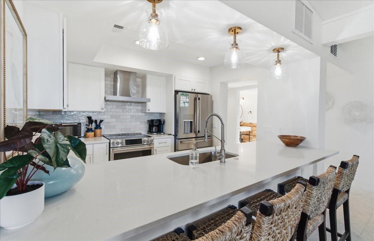 102 TUNA ST, ANNA MARIA, FL — photo 34