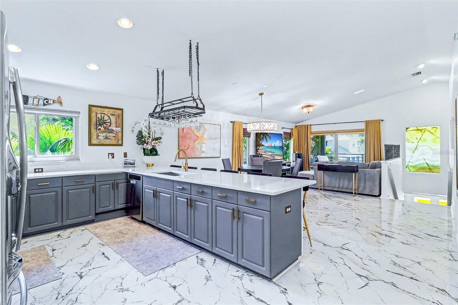 15517 GULF BLVD, REDINGTON BEACH, FL — photo 25