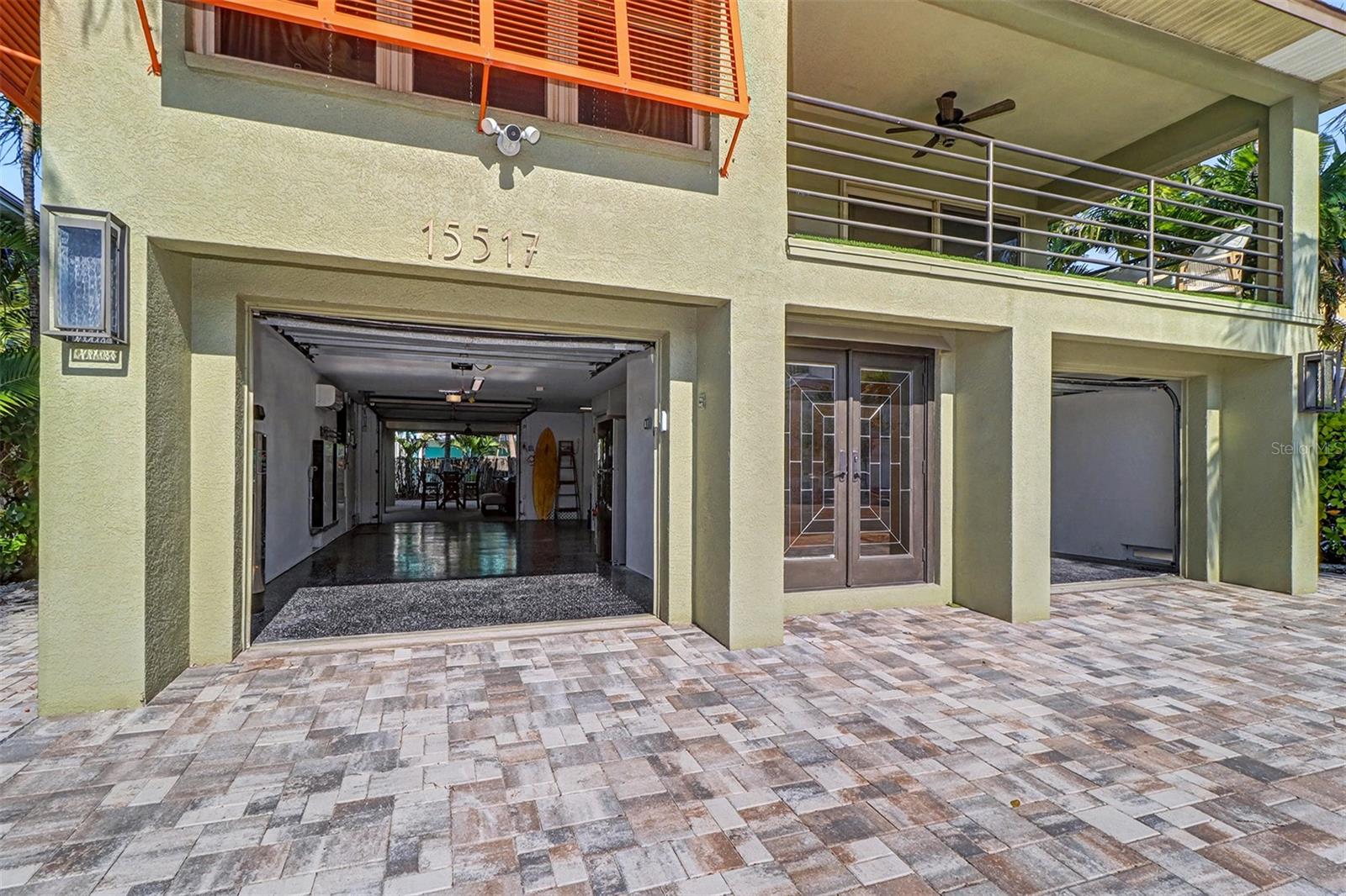 15517 GULF BLVD, REDINGTON BEACH, FL — photo 3