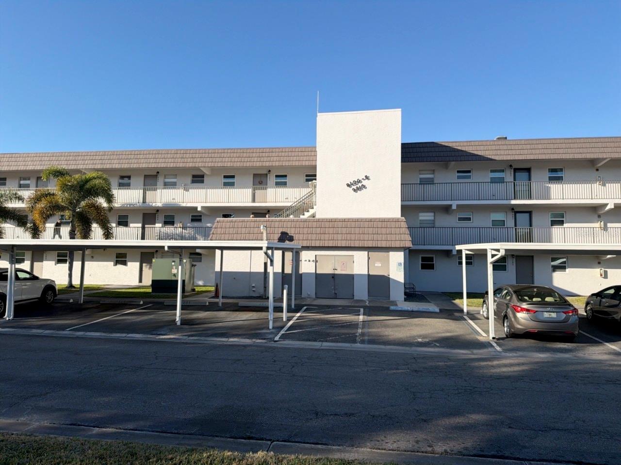 9815 47TH AVE N #207, ST PETERSBURG, FL