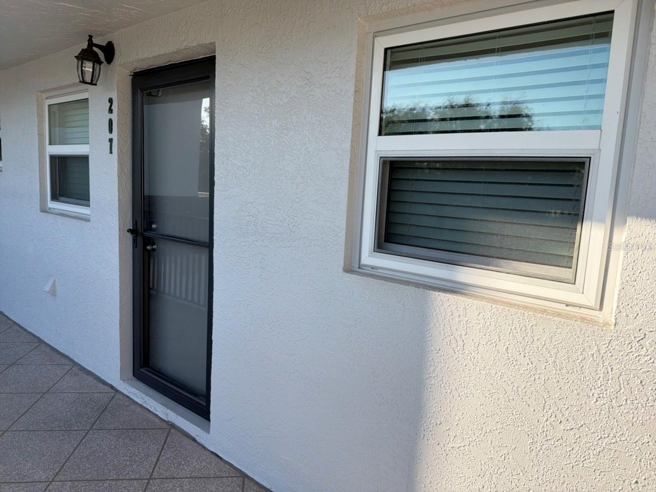 9815 47TH AVE N #207, ST PETERSBURG, FL — photo 2