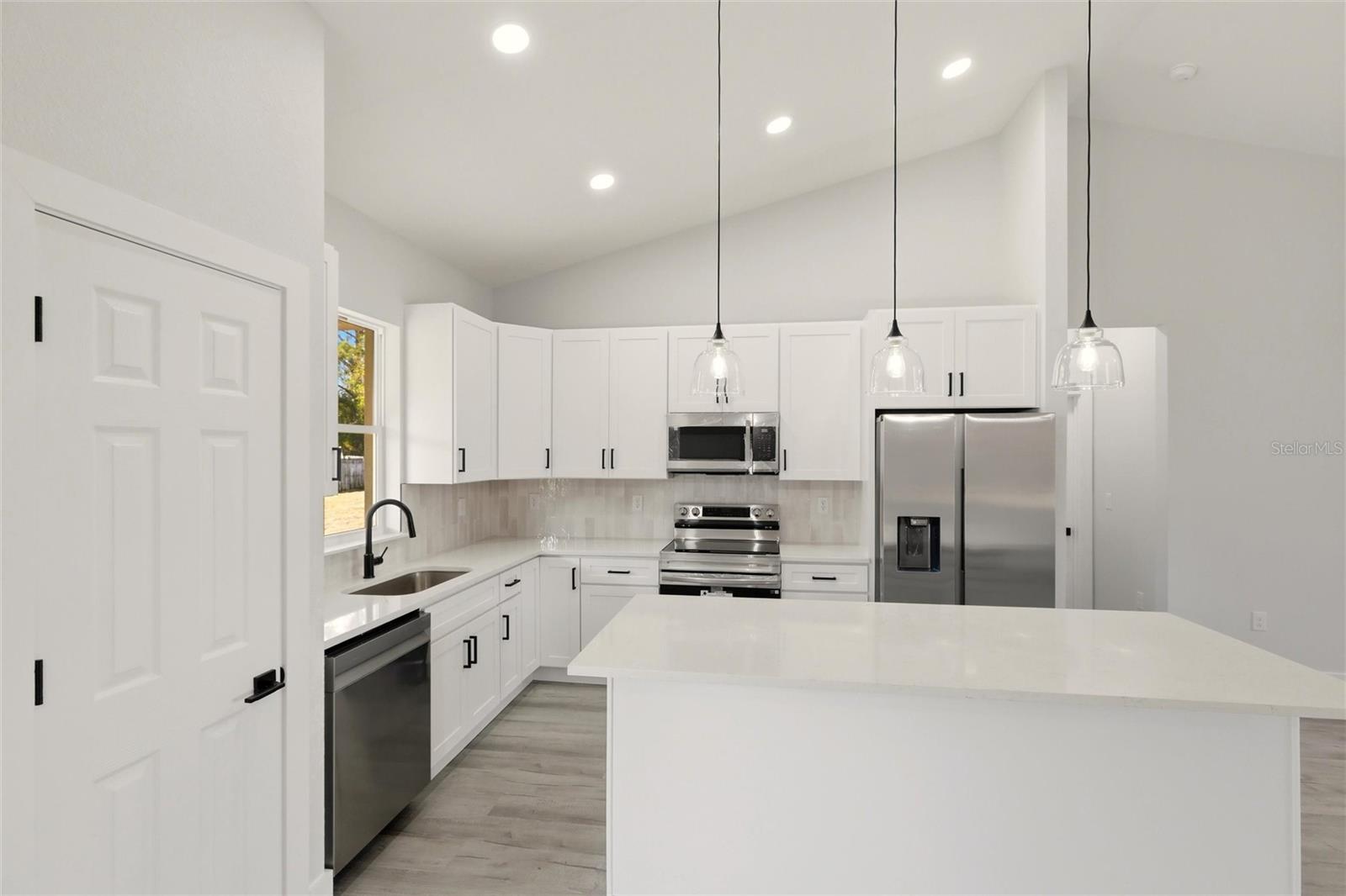 3825 CITROEN DR, SEBRING, FL — photo 9