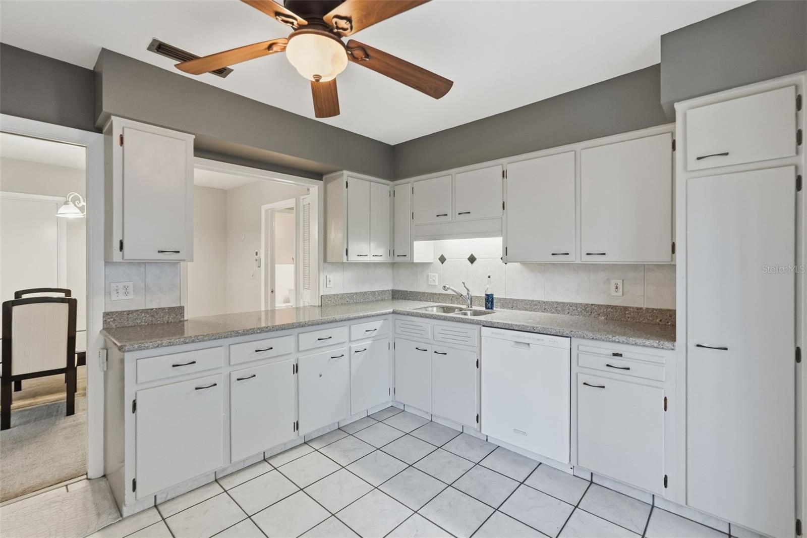 1000 N SHORE DR NE #2, ST PETERSBURG, FL — photo 16