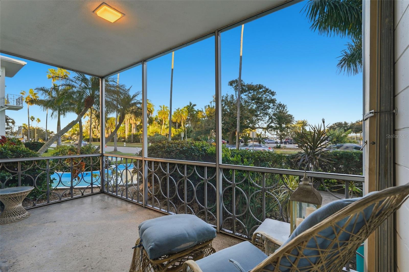 1000 N SHORE DR NE #2, ST PETERSBURG, FL — photo 35