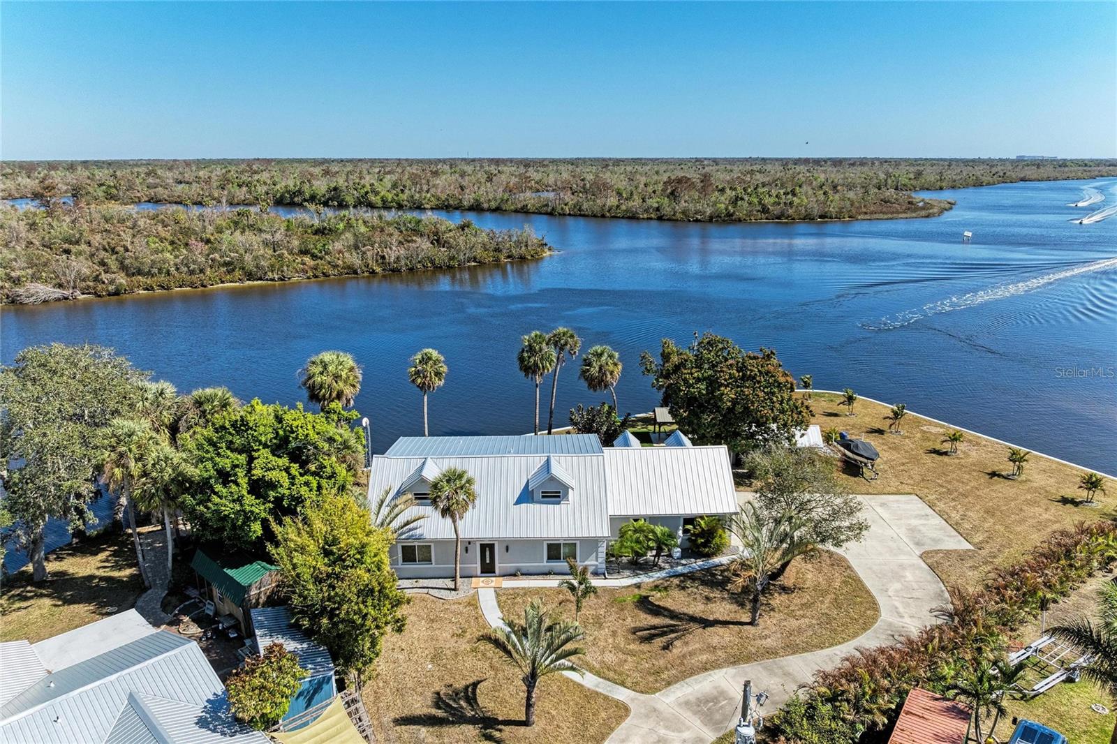 9610 SW YACHT DR, ARCADIA, FL