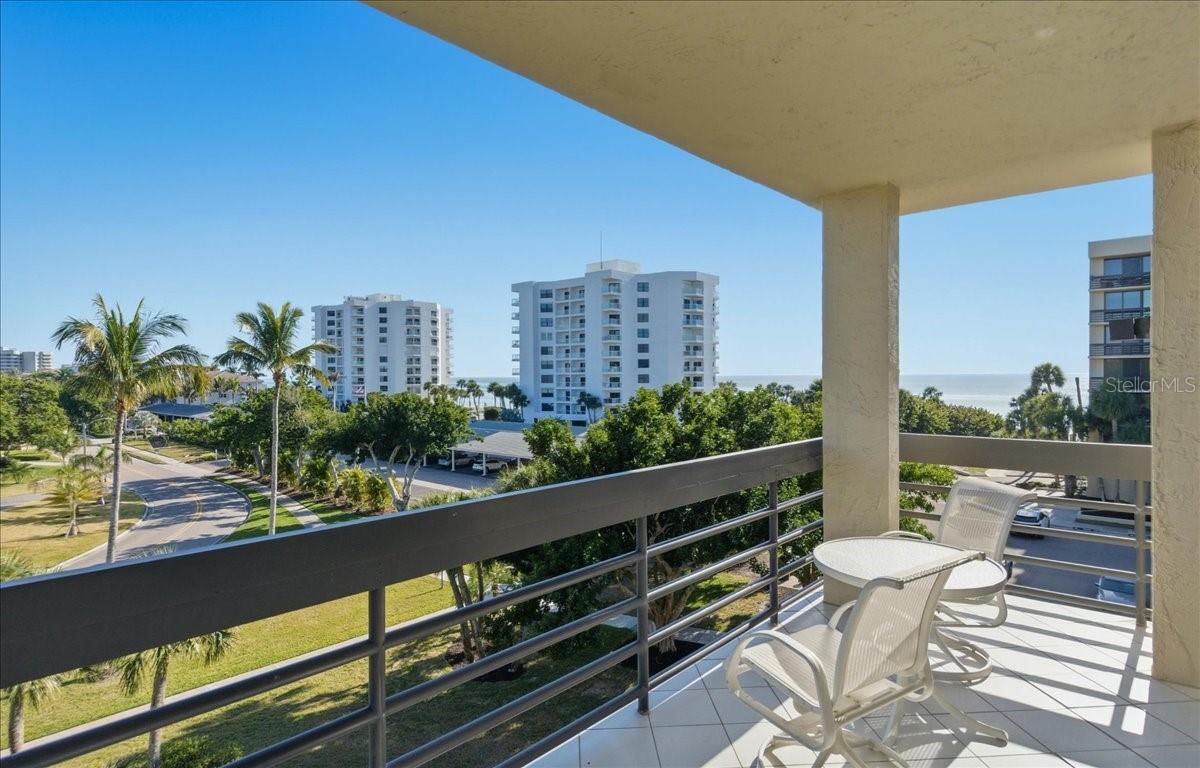 1065 GULF OF MEXICO DR #305, LONGBOAT KEY, FL — photo 3