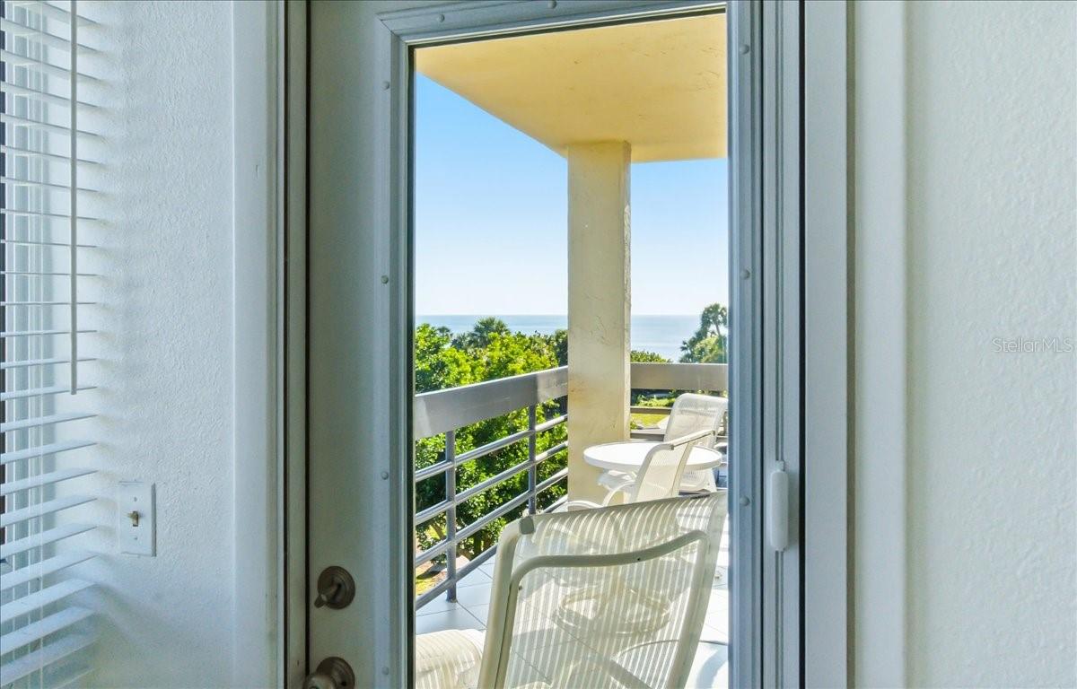 1065 GULF OF MEXICO DR #305, LONGBOAT KEY, FL — photo 23