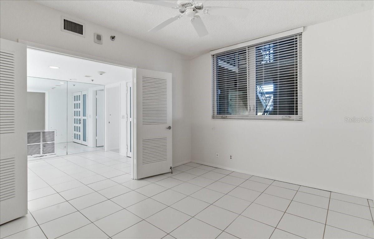 1065 GULF OF MEXICO DR #305, LONGBOAT KEY, FL — photo 34